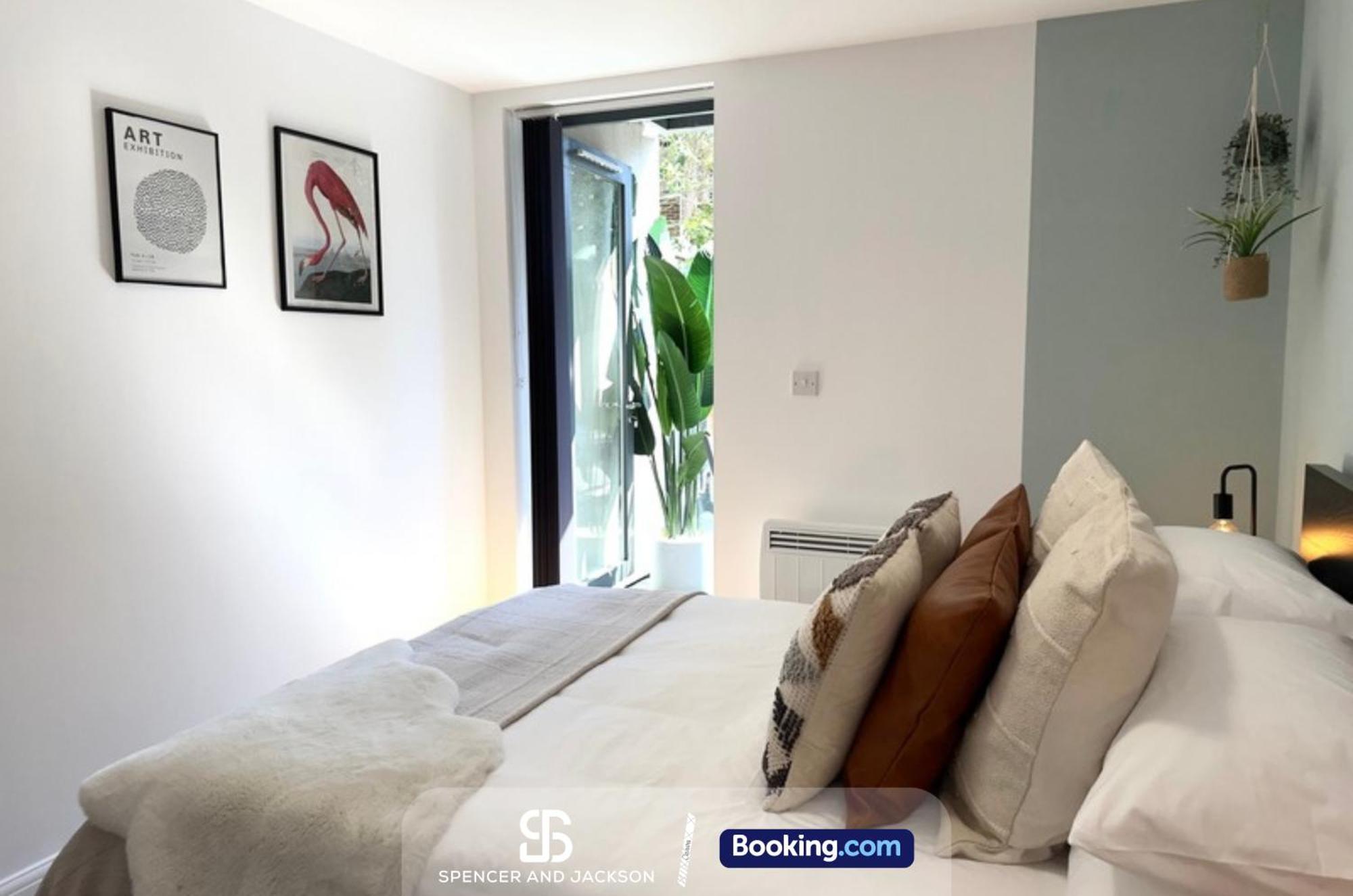 1 Bedroom City Centre Apartment Near The University And Bodleian Library By Spencer And Jackson Short Lets & Serviced Accommodation Oxford Dış mekan fotoğraf